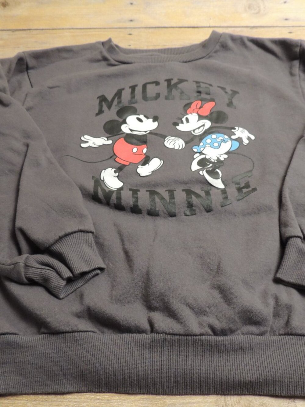 Mickey and Minnie Sweatshirt Girls Size Large 10/12